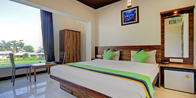 Deluxe room in Treebo Spirit Residency in undefined. Amenities aplenty